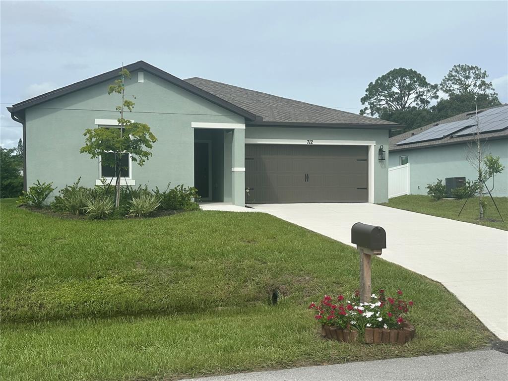 Foto principal - 712 Donau Ave NW
