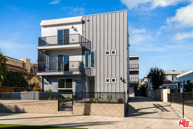 Foto del edificio - 10803 Kling St