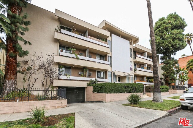 Foto del edificio - 425 S Kenmore Ave
