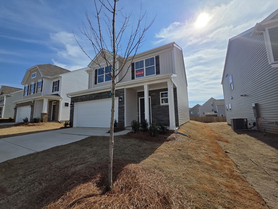 NEW BUILD! LOCATED OFF REEDY FORK RD. IN THE HARRINGTON COMMUNITY - NEW BUILD! LOCATED OFF REEDY FORK RD. IN THE HARRINGTON COMMUNITY