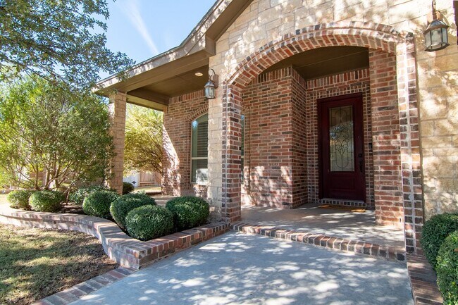 Foto del edificio - 5914 Llano Ct