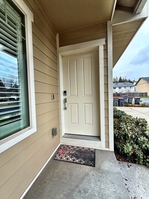 Building Photo - 298 NE Tronson Cir