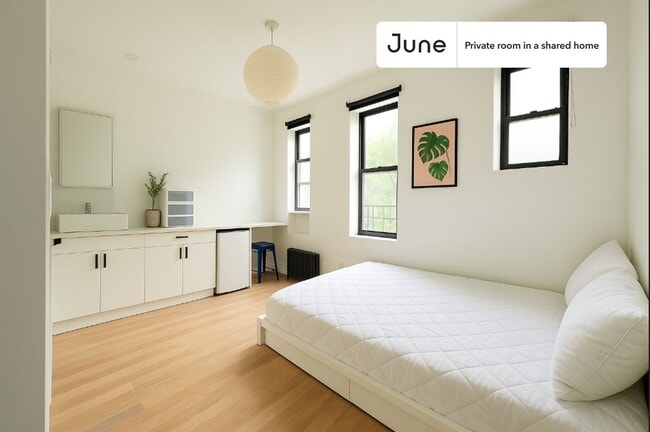 Room in Shared 3 bed/3 bath home - Room in Shared 3 bed/3 bath home