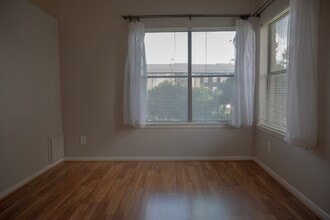 Building Photo - 1482 Gemini St