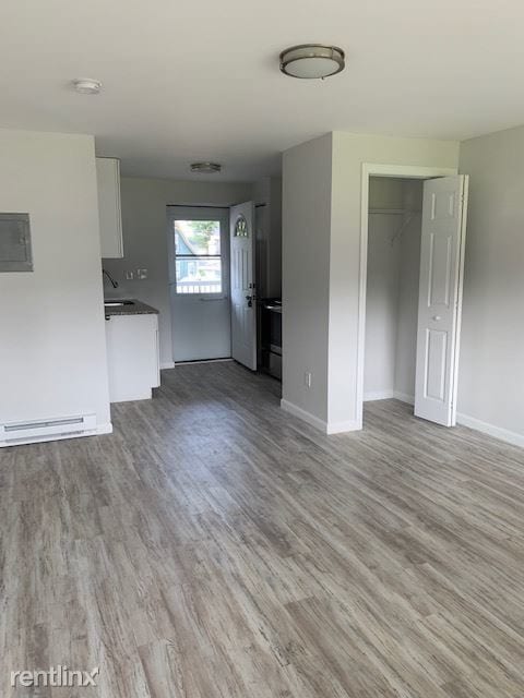 1 br, 1 bath - 125 Cosey Beach Ave Apt B2 - 1 br, 1 bath  - 125 Cosey Beach Ave Apt B2