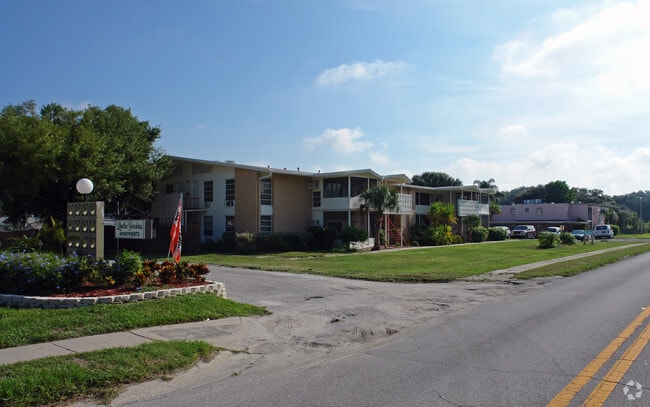 Building Photo - 1280 Druid Road