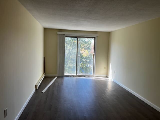 Building Photo - 40 Dinan Dr