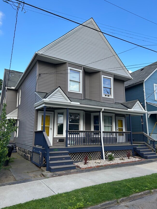 Building Photo - 1449 W 50th St