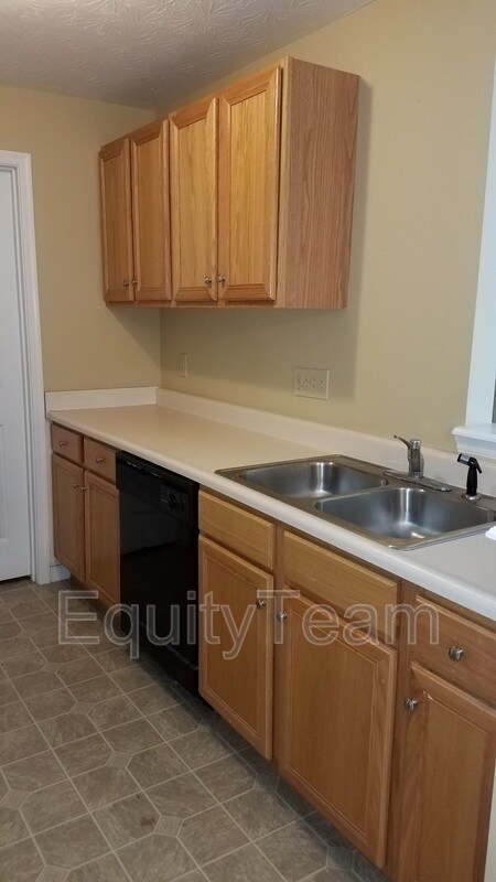 Building Photo - 4561 Foley Rd