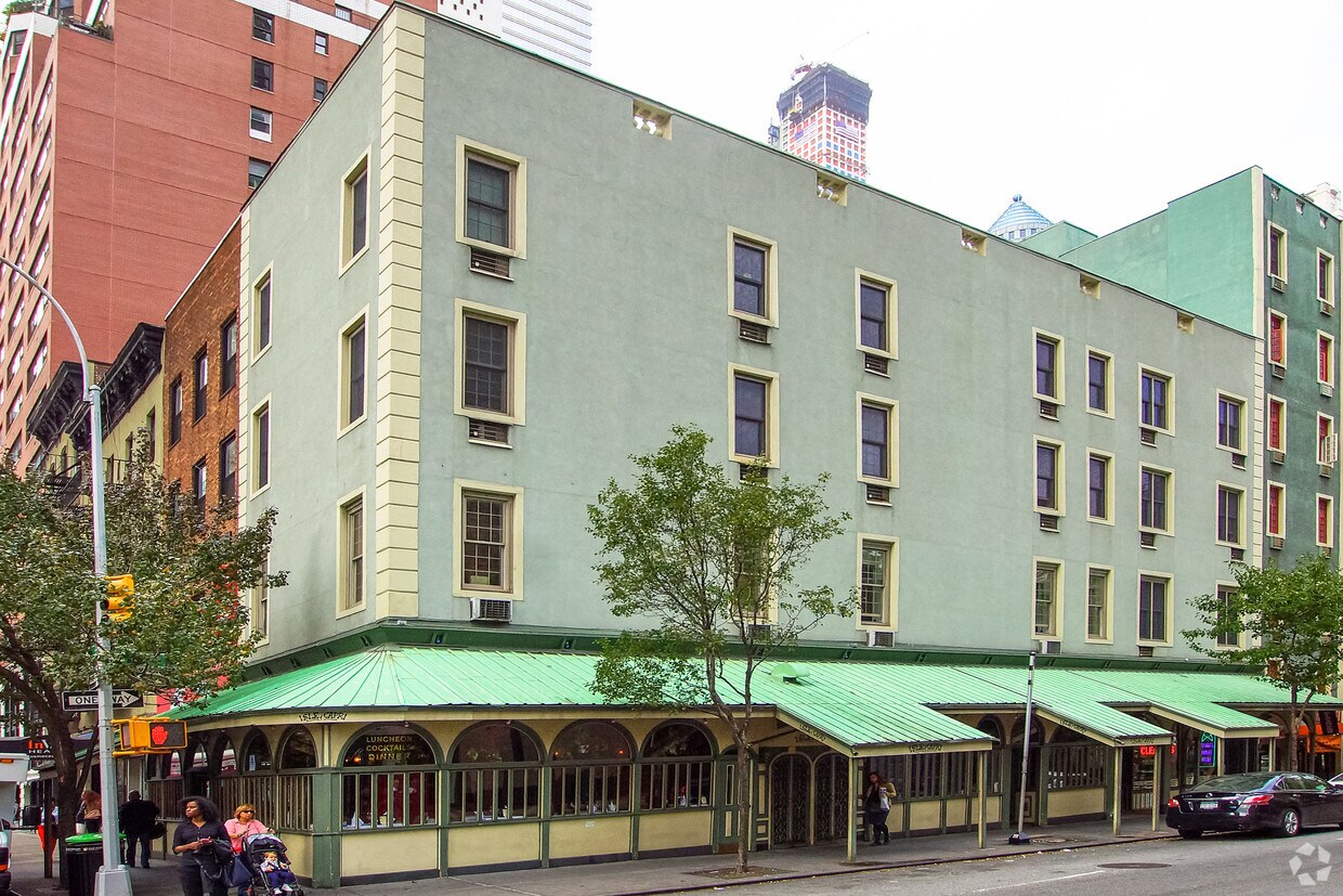 Foto del edificio - 1028 Third Ave