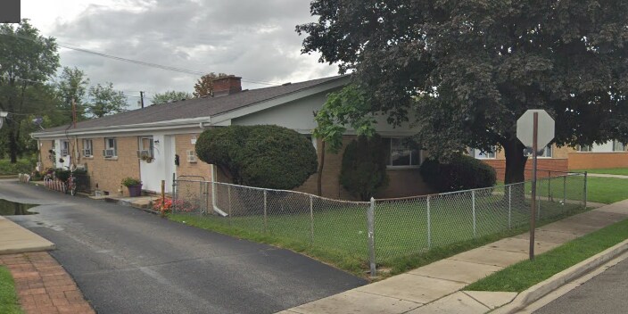 Primary Photo - 448 W Division St