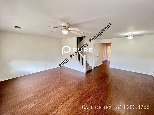 Foto del edificio - 7975 Shadow Oak Dr