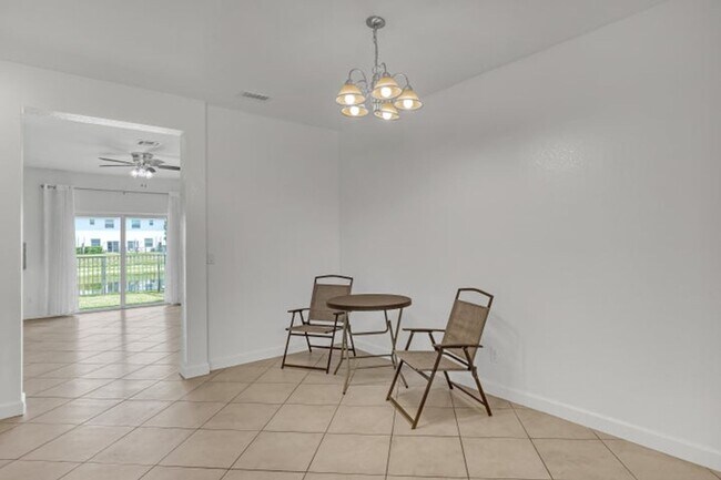 Foto del edificio - 5325 Ashley River Rd