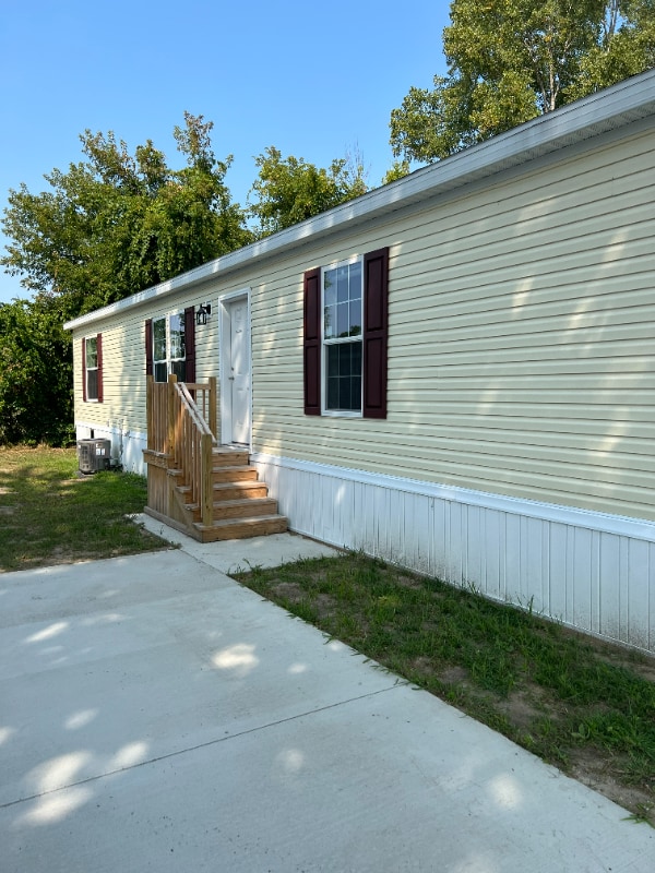 9636 Anchor Dr, Clay Township, MI 48001 House Rental in Clay Township