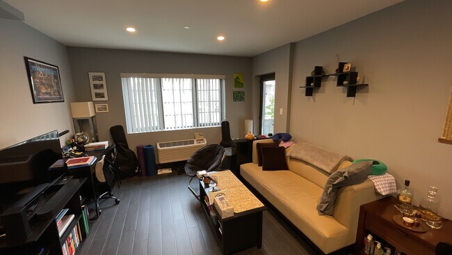 Living Room - 3181 37th St