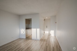 Building Photo - Le Montfort