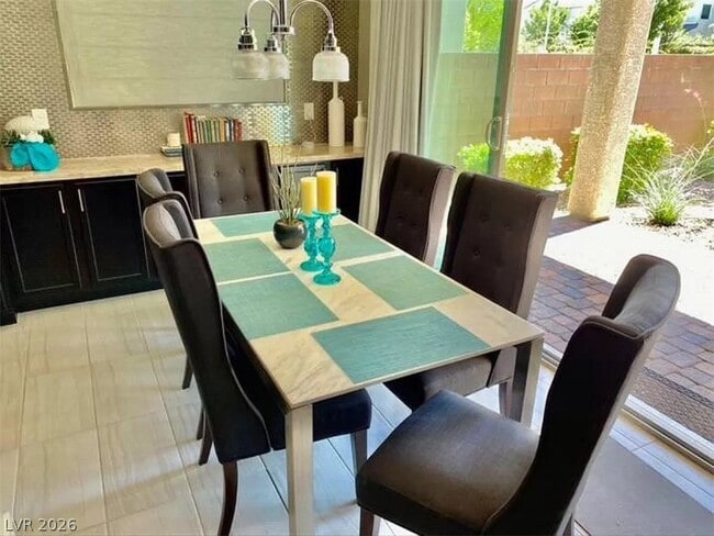 Foto del edificio - 6845 Black Ash St