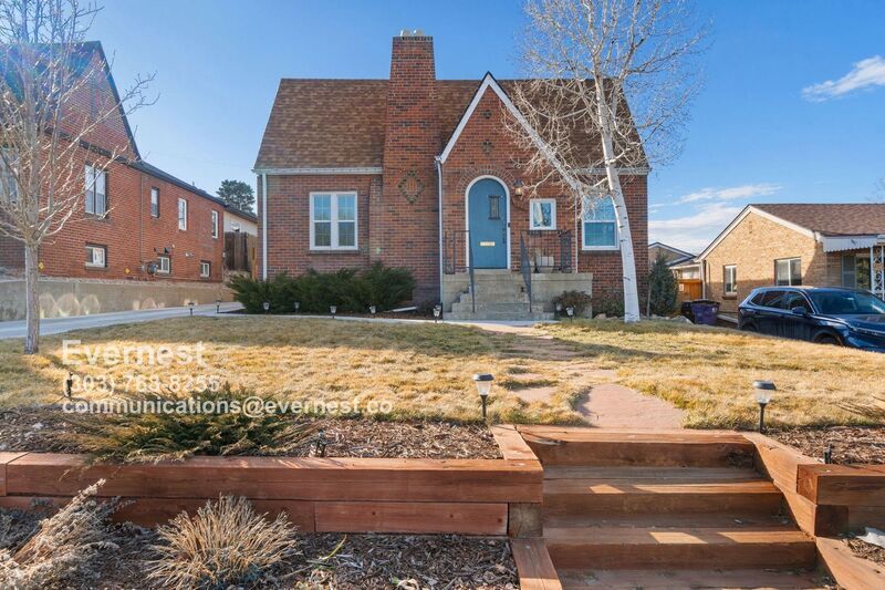 Foto principal - 425 S Alcott St