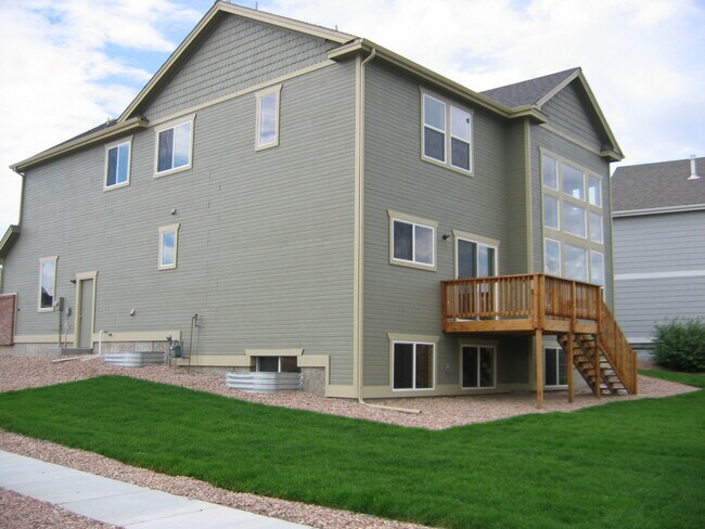 Rear - 7113 Cowgirl Way