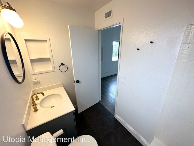 Building Photo - 2 br, 2 bath House - 20 Oak Spring Lane