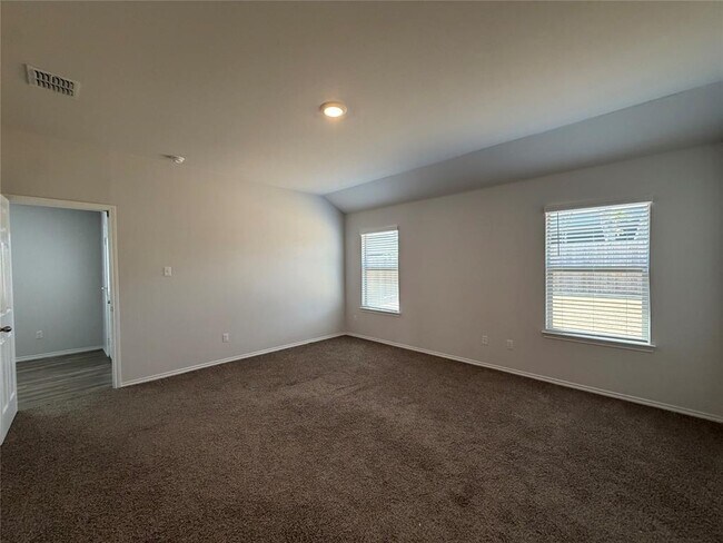 Building Photo - 1160 Oxford Ln