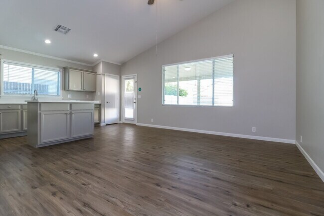 Foto del edificio - 8936 W Fullam St
