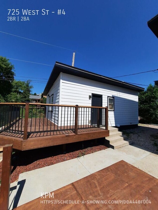 Foto principal - 725 West St