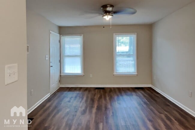Building Photo - 2434 Bellview Ave NW