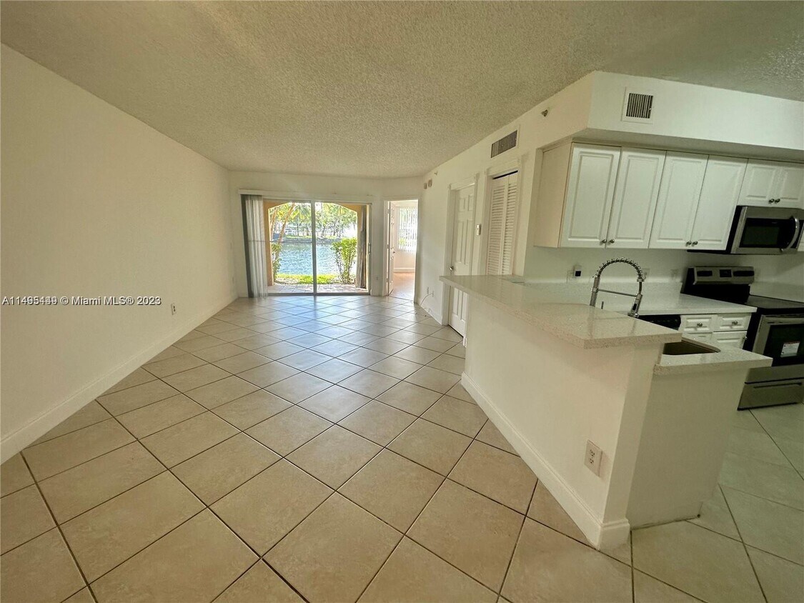 13600 Nw 2nd St