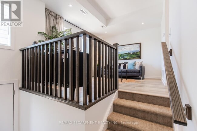 Building Photo - 70 Kenesky Dr