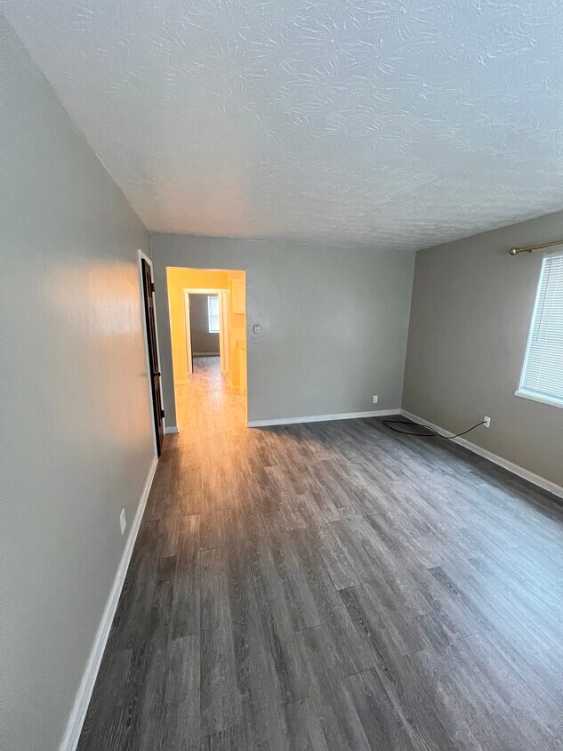 Foto principal - 1573 Old Lane Ave
