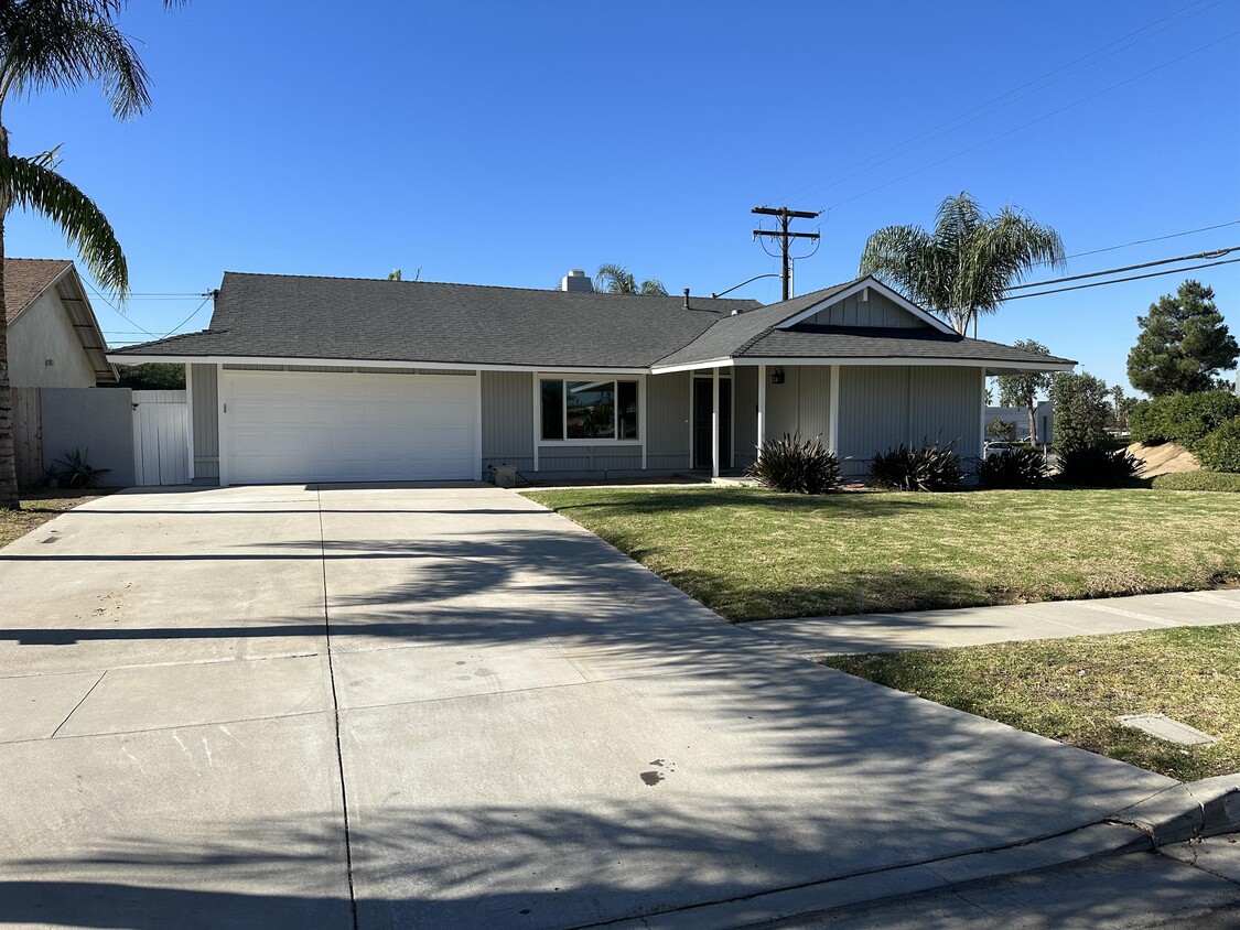 302 Blackpine Dr, Corona, CA 92879 House Rental in Corona, CA