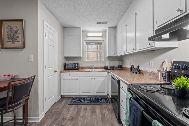 Building Photo - The Haven at Triad Park