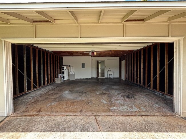 Photo - [4 Bed 2 Bath] Single Family Home with Large Backyard in Prime Aiea Location