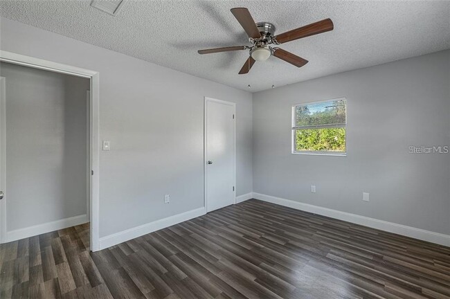 Building Photo - 3628 Chalet Ct