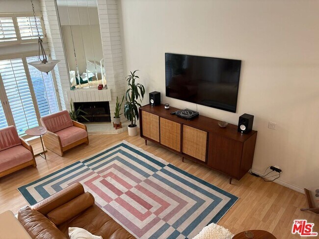 Foto del edificio - 4616 Glencoe Ave