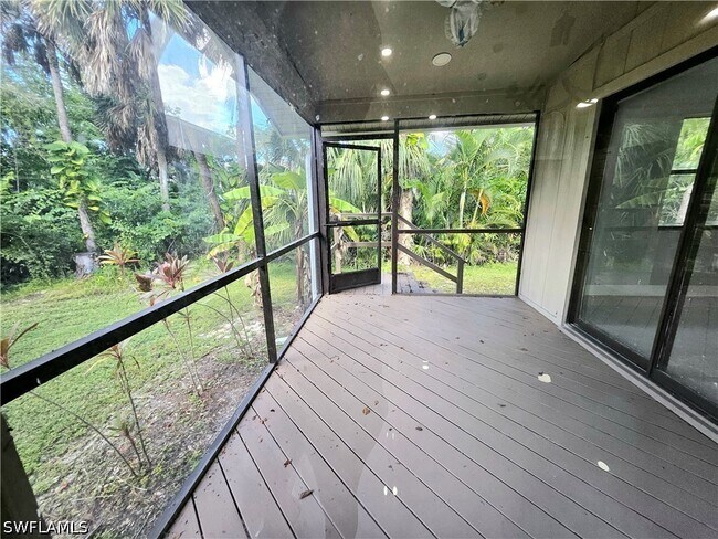 Foto del edificio - 17748 Port Boca Ct