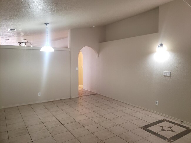 Foto del edificio - 2605 Silver Star Dr SW