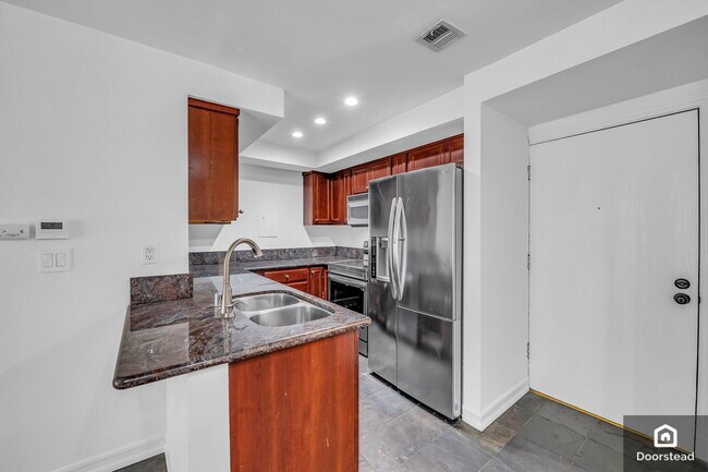 Foto del edificio - 1134 Alta Loma Rd