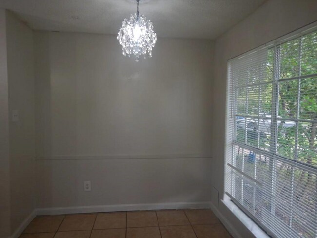 Foto del edificio - Farley Drive Unit B