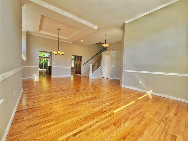 Foto del edificio - Beautiful 5 Bed 2.75 Bath Home in Fairwood, Renton
