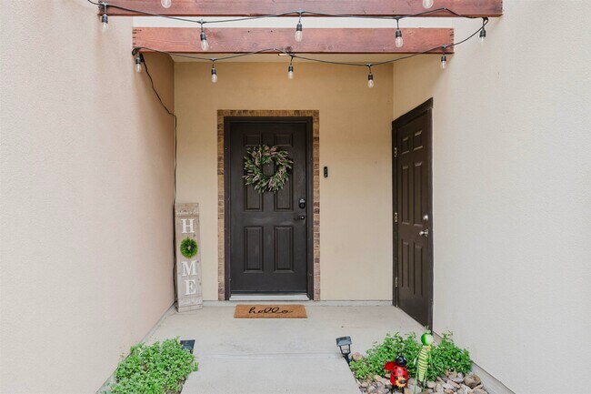 Building Photo - 5704 Montevista Dr