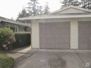 Building Photo - 9303-9305 SW 91st Ave