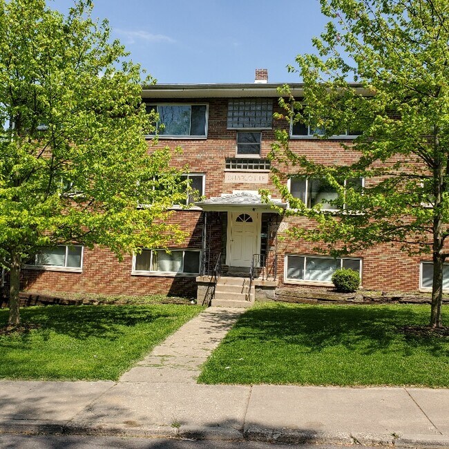 Foto del edificio - 540 Imo Dr