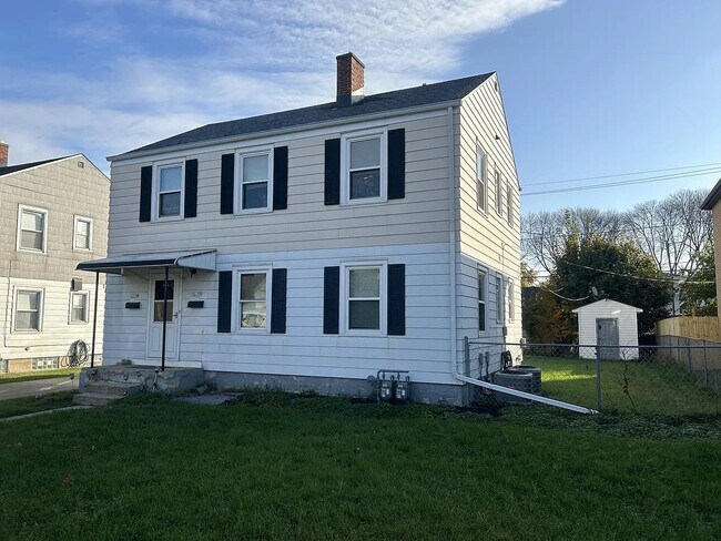 Foto del edificio - 2156 S 80th St