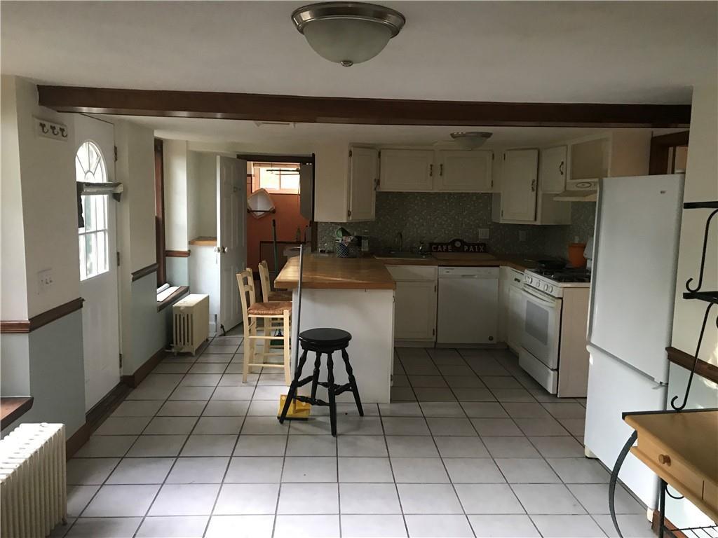 Building Photo - 1-11B Angell Ave