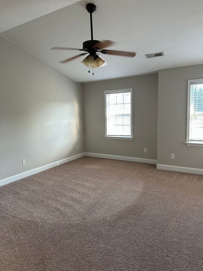 Photo - Nice 3 bedroom, 2.5 bath townhouse at Silver Chase- Move in special 1/2 of the 1st months rent wi...