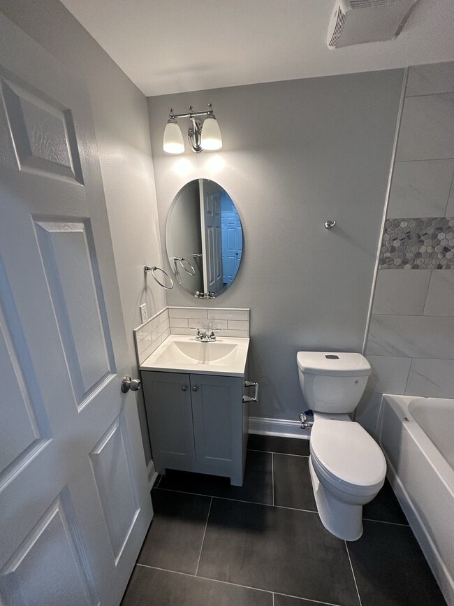 Foto del edificio - 1020 Kennedy Blvd