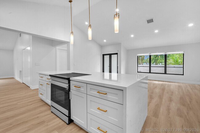 Building Photo - 8411 SW 57th St