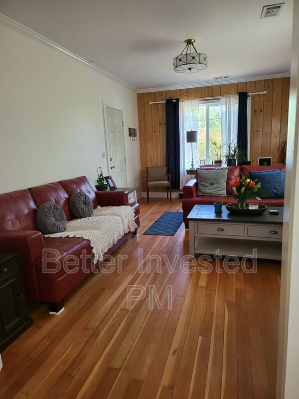 Foto del edificio - 618 Walnut Ave